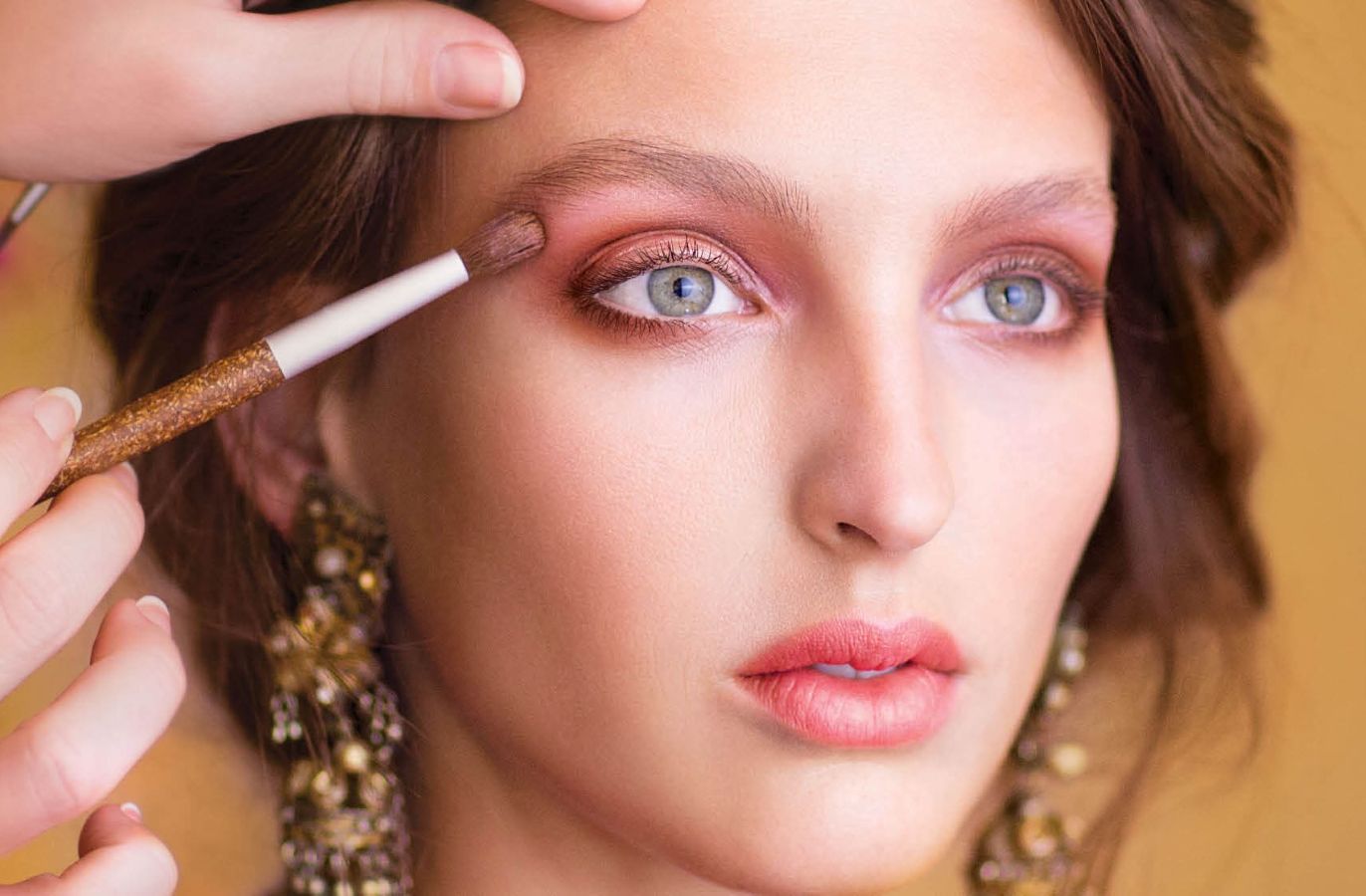 Why Summer Makeup Requires a Different Routine